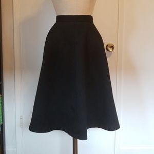 A-line Black Midi Skirt w/ POCKETS!